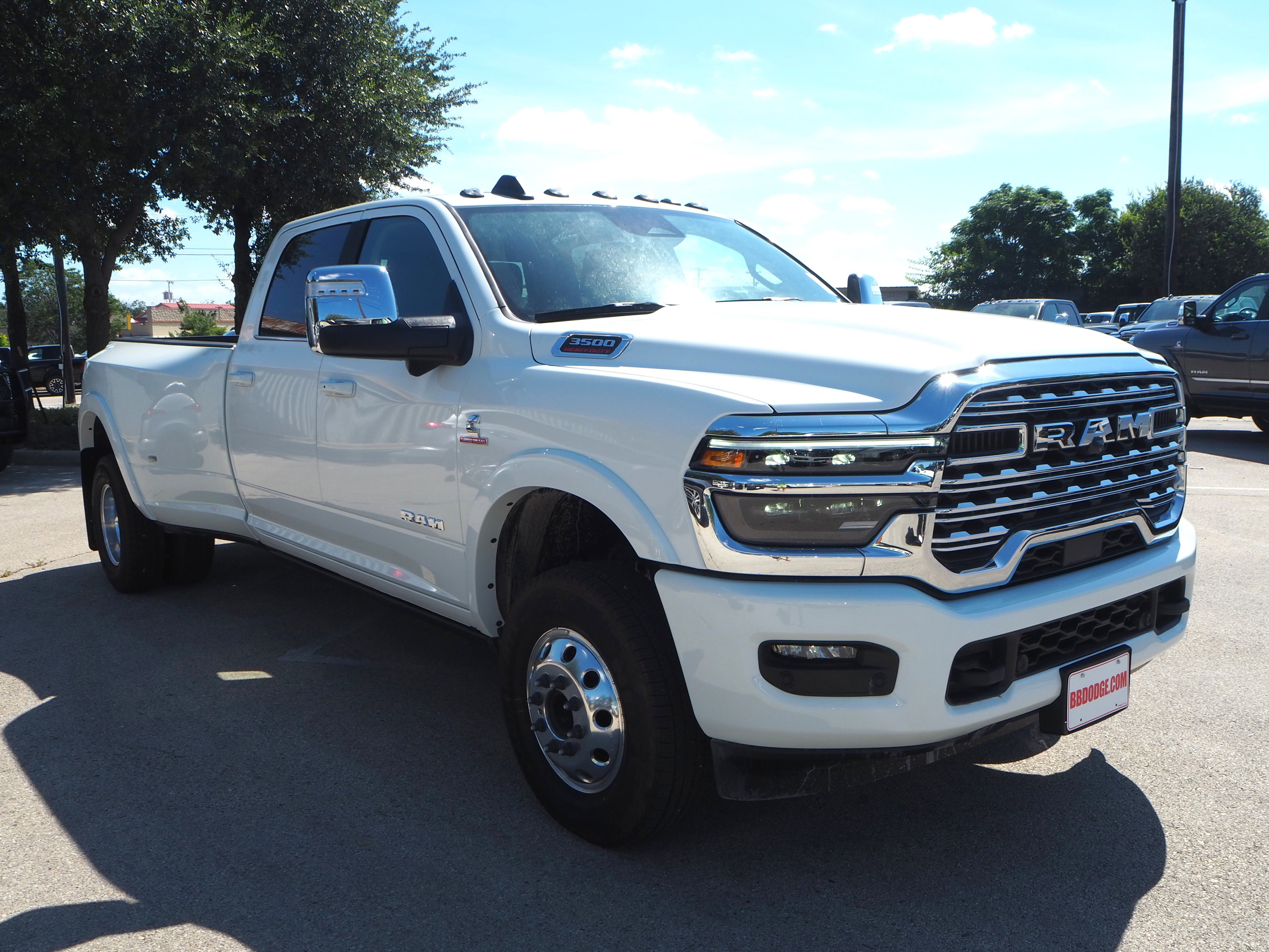 New 2025 RAM 3500 Longhorn image 4