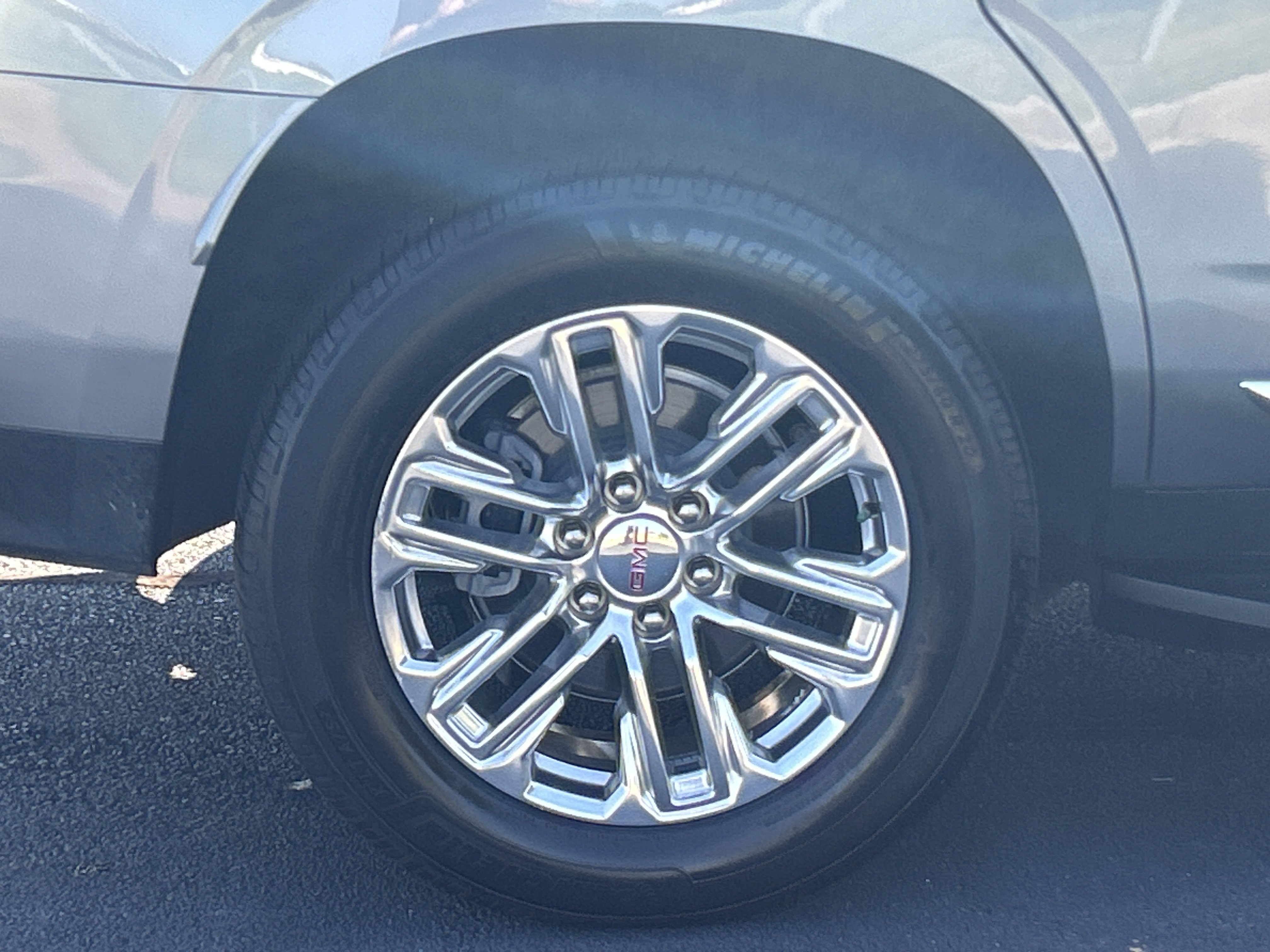 Used 2021 GMC Yukon SLT w/ SLT Luxury Package RWD image 34