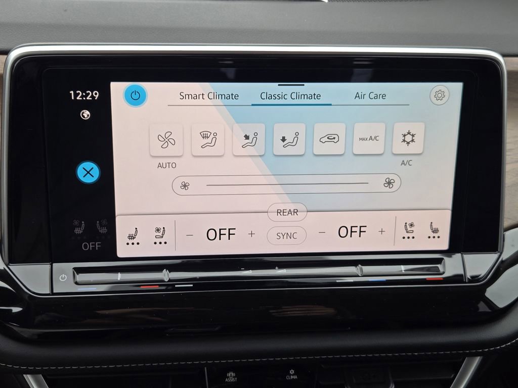 New 2026 Volkswagen Atlas SE image 16