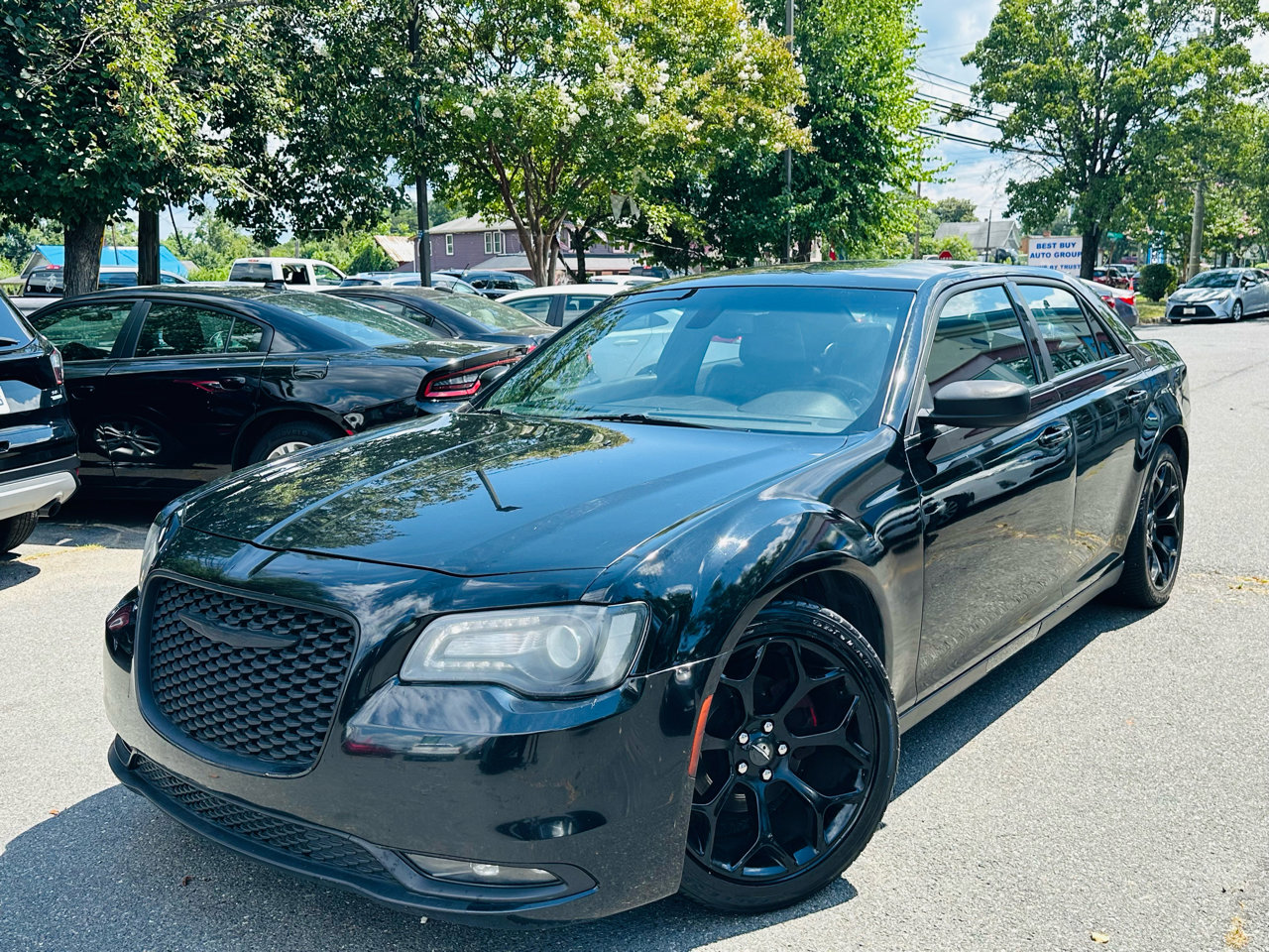 Used 2019 Chrysler 300 S image 2