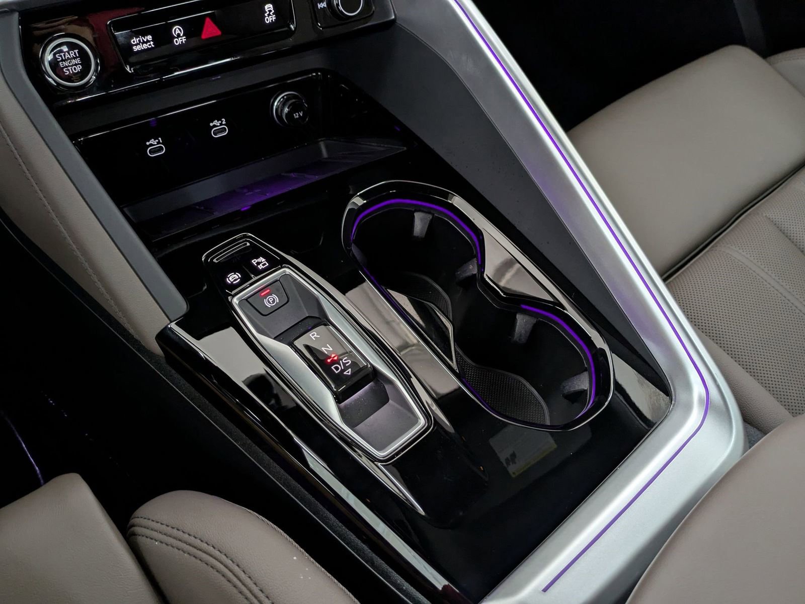 Used 2025 Audi Q5 Premium Plus w/ Premium Plus image 13