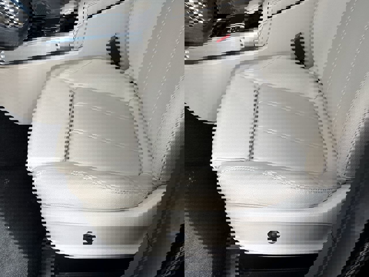 Used 2022 Mercedes-Benz GLB 250 image 16