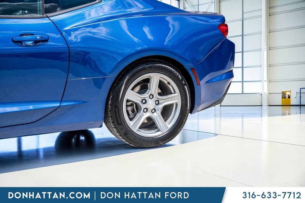 Used 2019 Chevrolet Camaro LT RWD image 25
