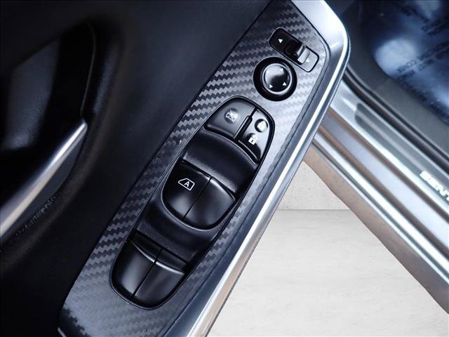 Used 2023 Nissan Sentra SR w/ Midnight Edition Package FWD image 12