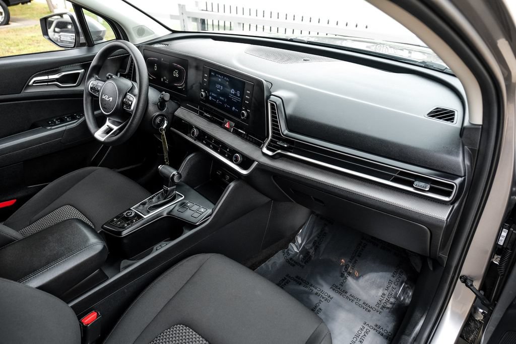 Used 2023 Kia Sportage LX AWD/4WD image 9