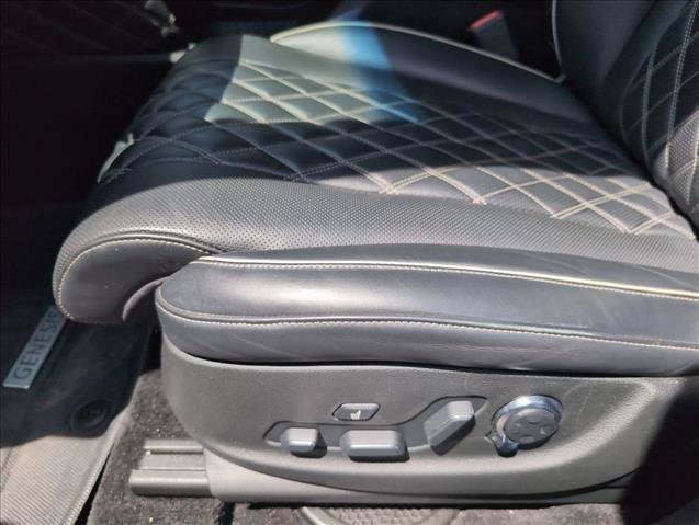 Used 2023 Genesis GV80 3.5T w/ Prestige Package AWD/4WD image 11