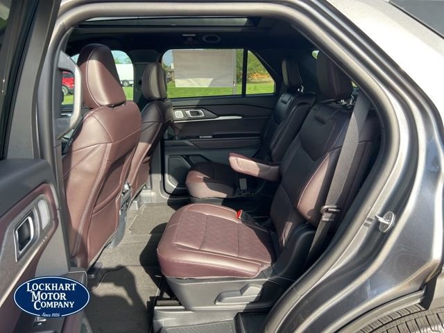 New 2026 Ford Explorer Platinum image 16
