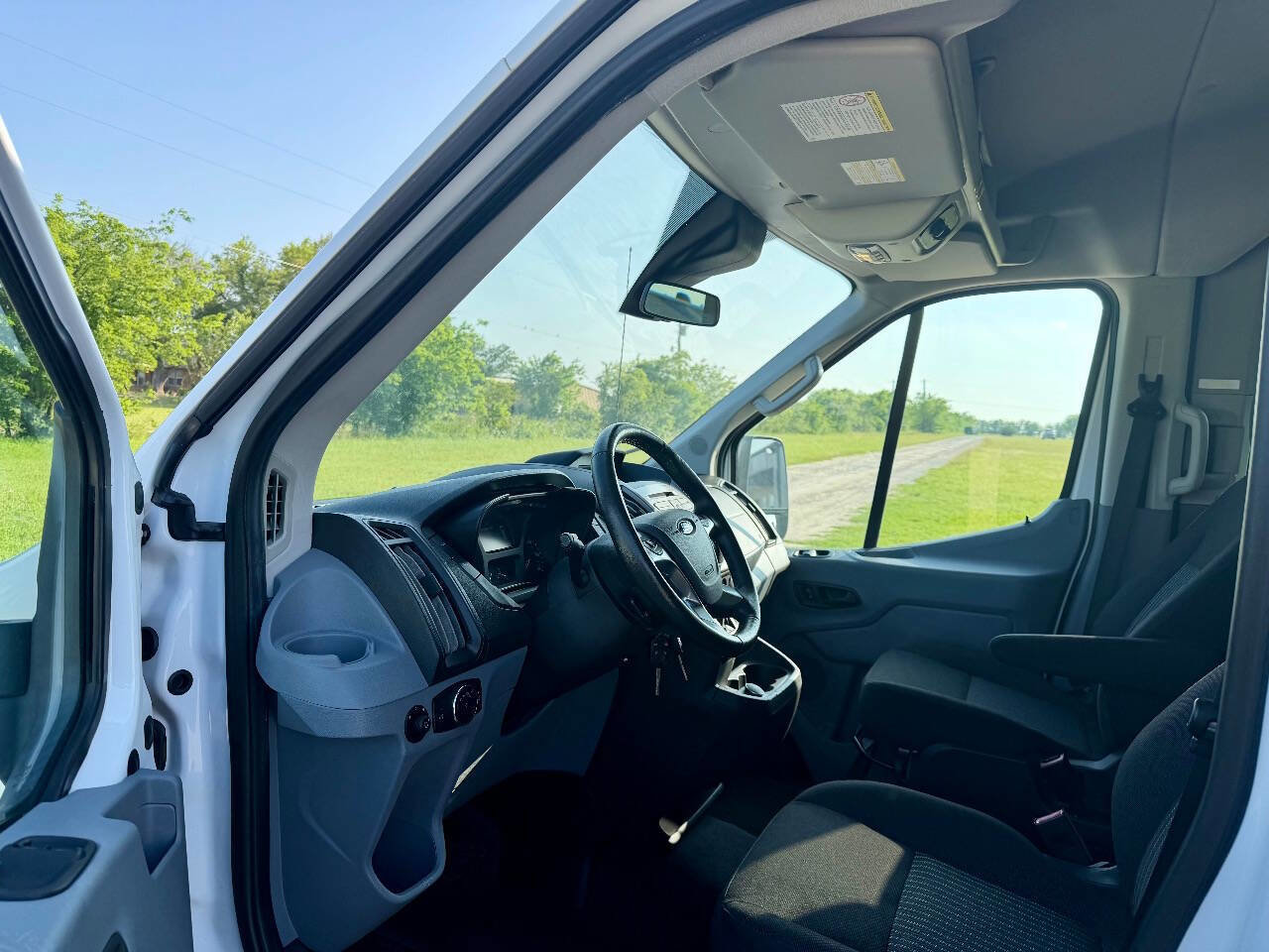 Used 2017 Ford Transit 150 XLT RWD image 10