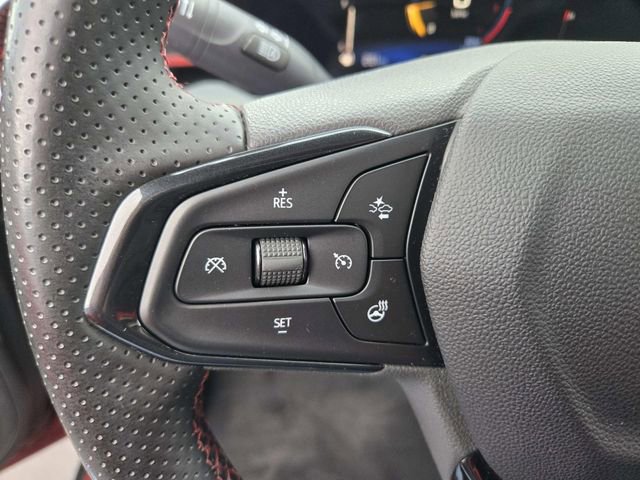 Certified 2025 Chevrolet Trax RS image 16