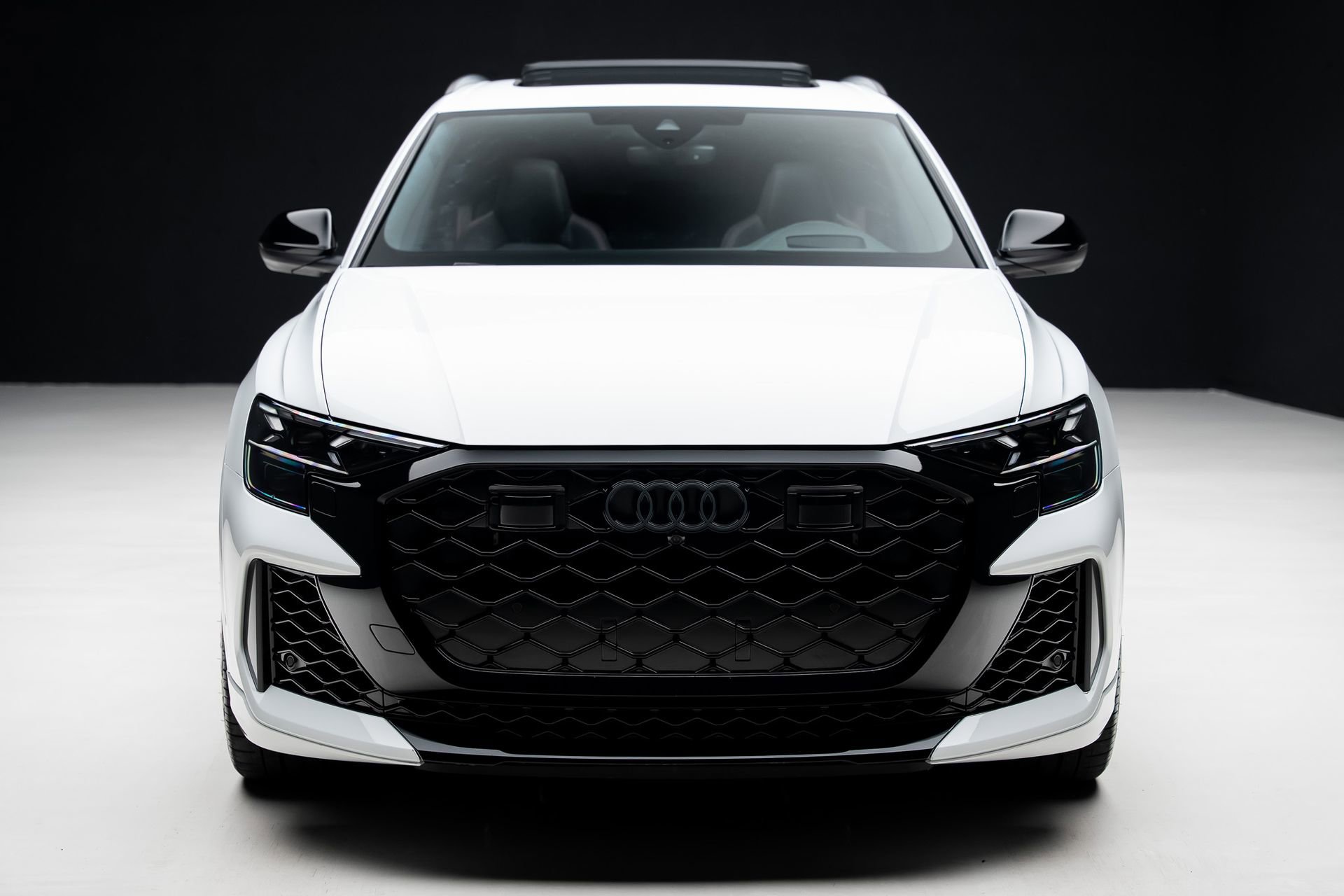 Used 2026 Audi RS Q8 performance AWD/4WD image 7