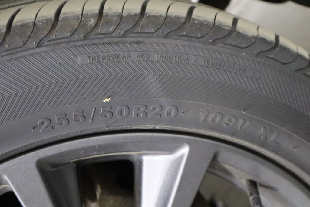 Used 2018 Ford Explorer XLT w/ Equipment Group 202A image 45