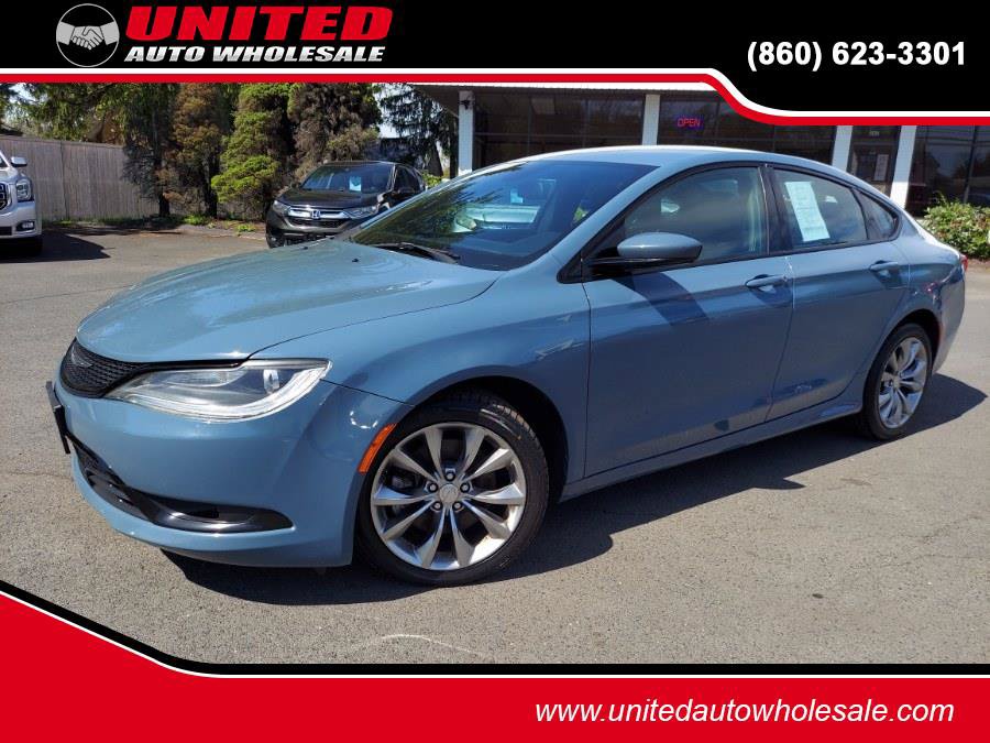 Used 2015 Chrysler 200 S w/ Navigation & Sound Group I AWD/4WD image 1