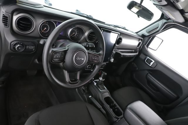 Used 2022 Jeep Wrangler Unlimited Sport AWD/4WD image 17