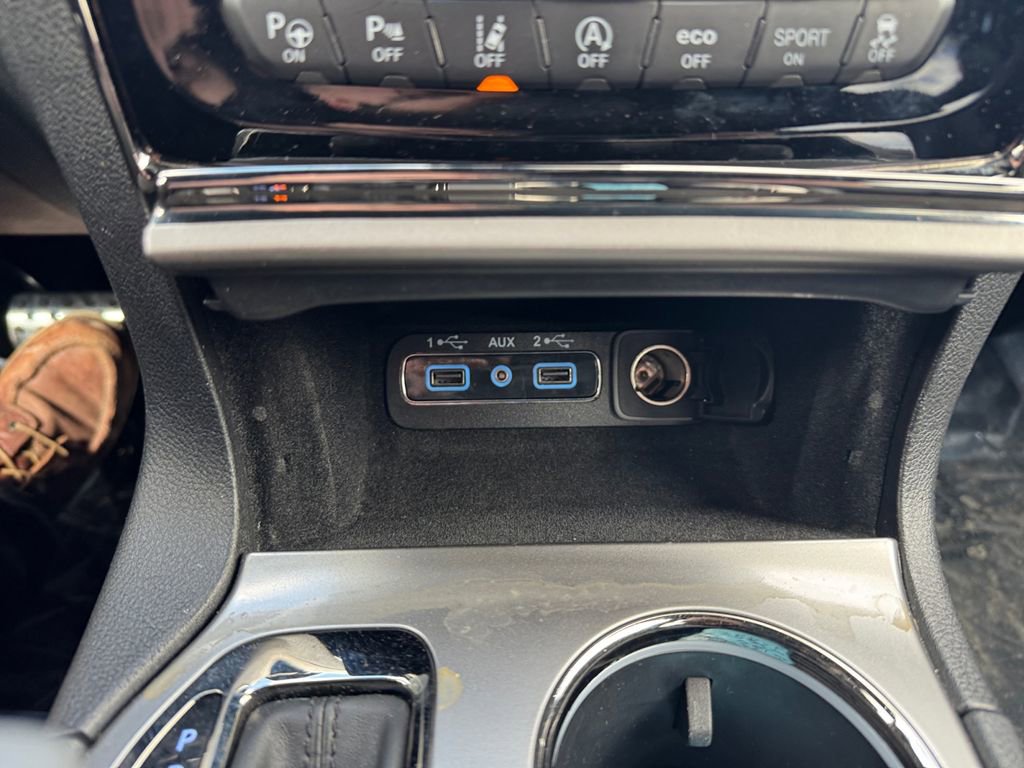 Used 2020 Jeep Grand Cherokee High Altitude AWD/4WD image 24