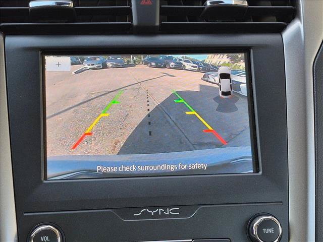 Used 2020 Ford Fusion SE FWD image 14