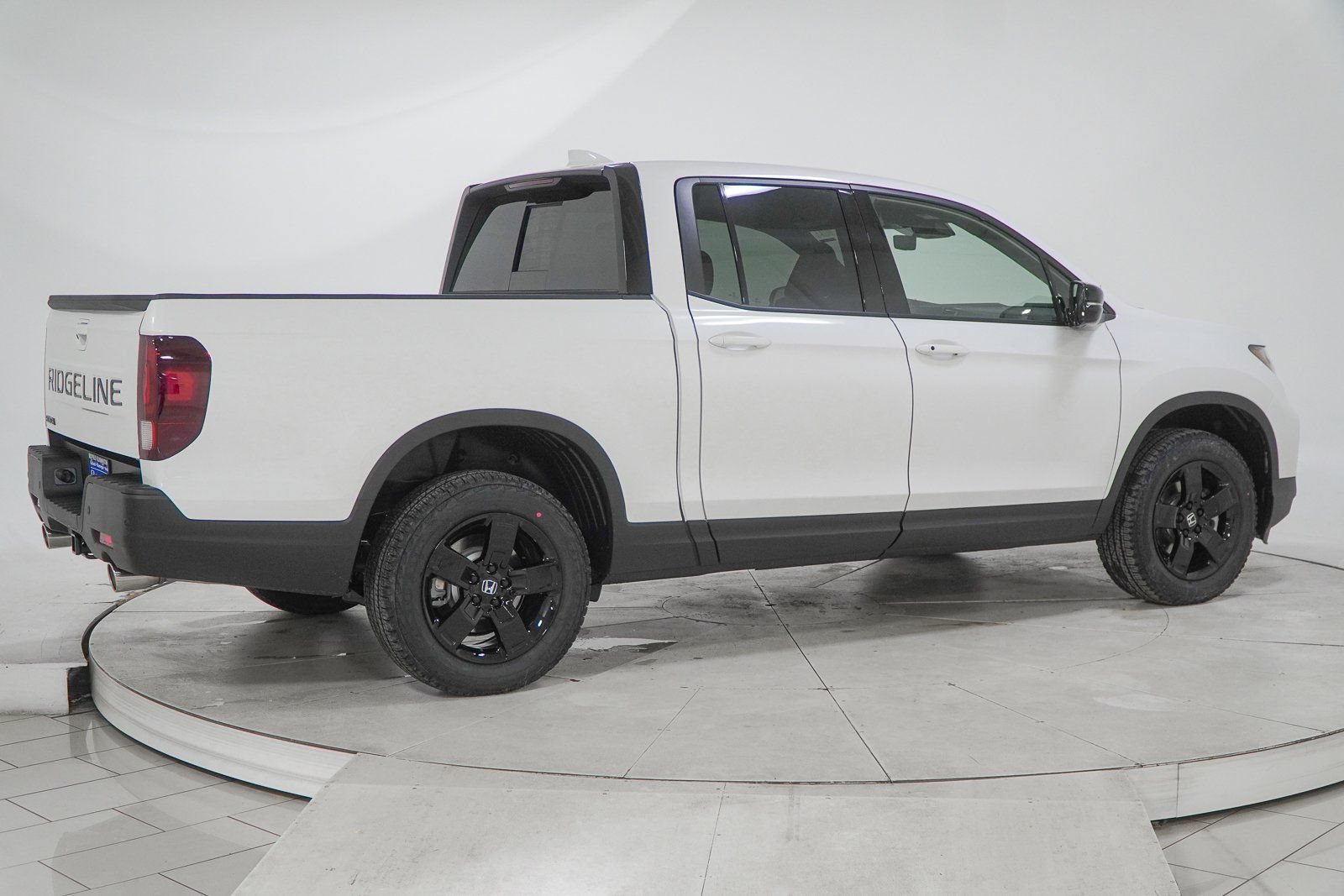 New 2026 Honda Ridgeline Black Edition image 13