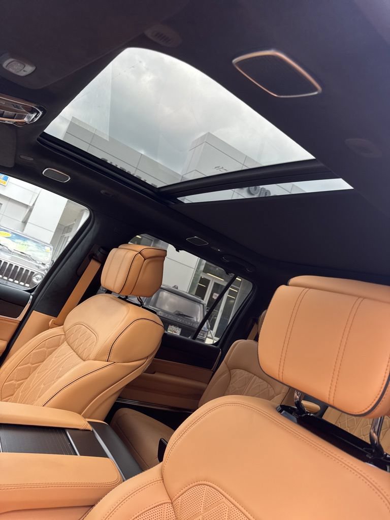 New 2026 Jeep Grand Wagoneer Summit AWD/4WD image 13