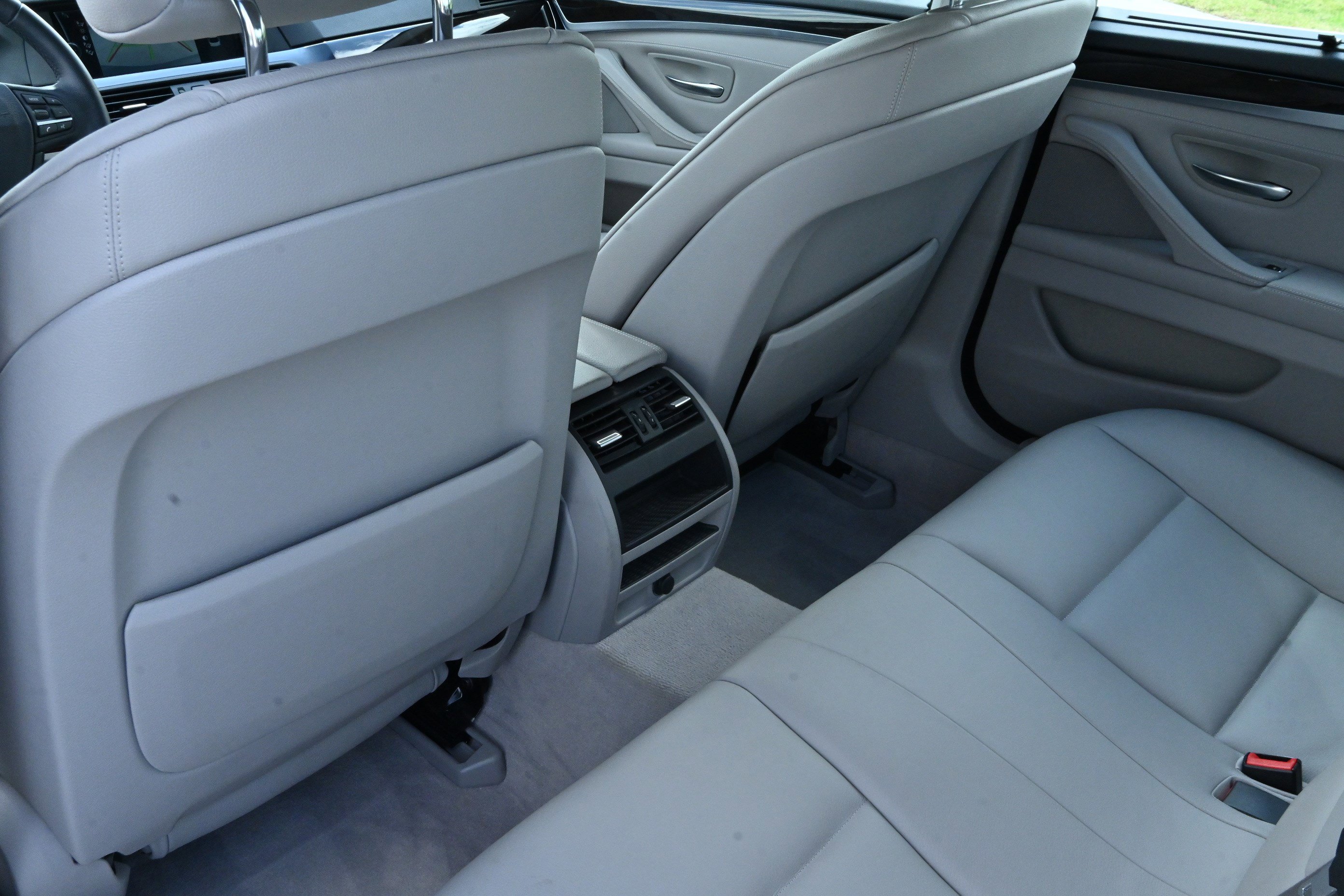 Used 2011 BMW 535i Sedan RWD image 14