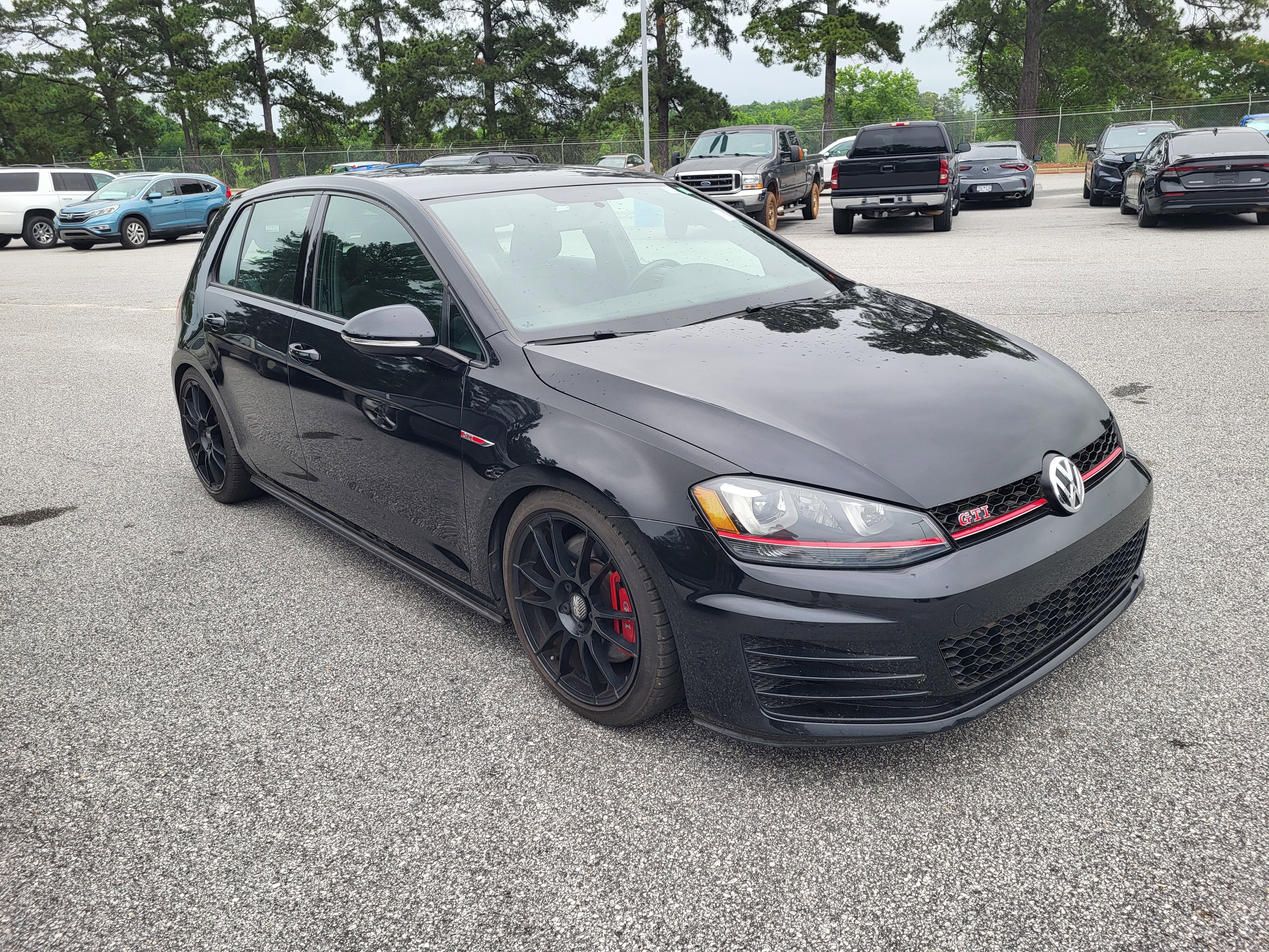 Used 2017 Volkswagen GTI Sport FWD image 3