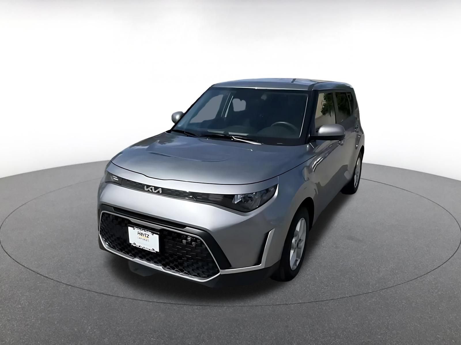Used 2025 Kia Soul LX w/ LX Technology Package FWD image 6