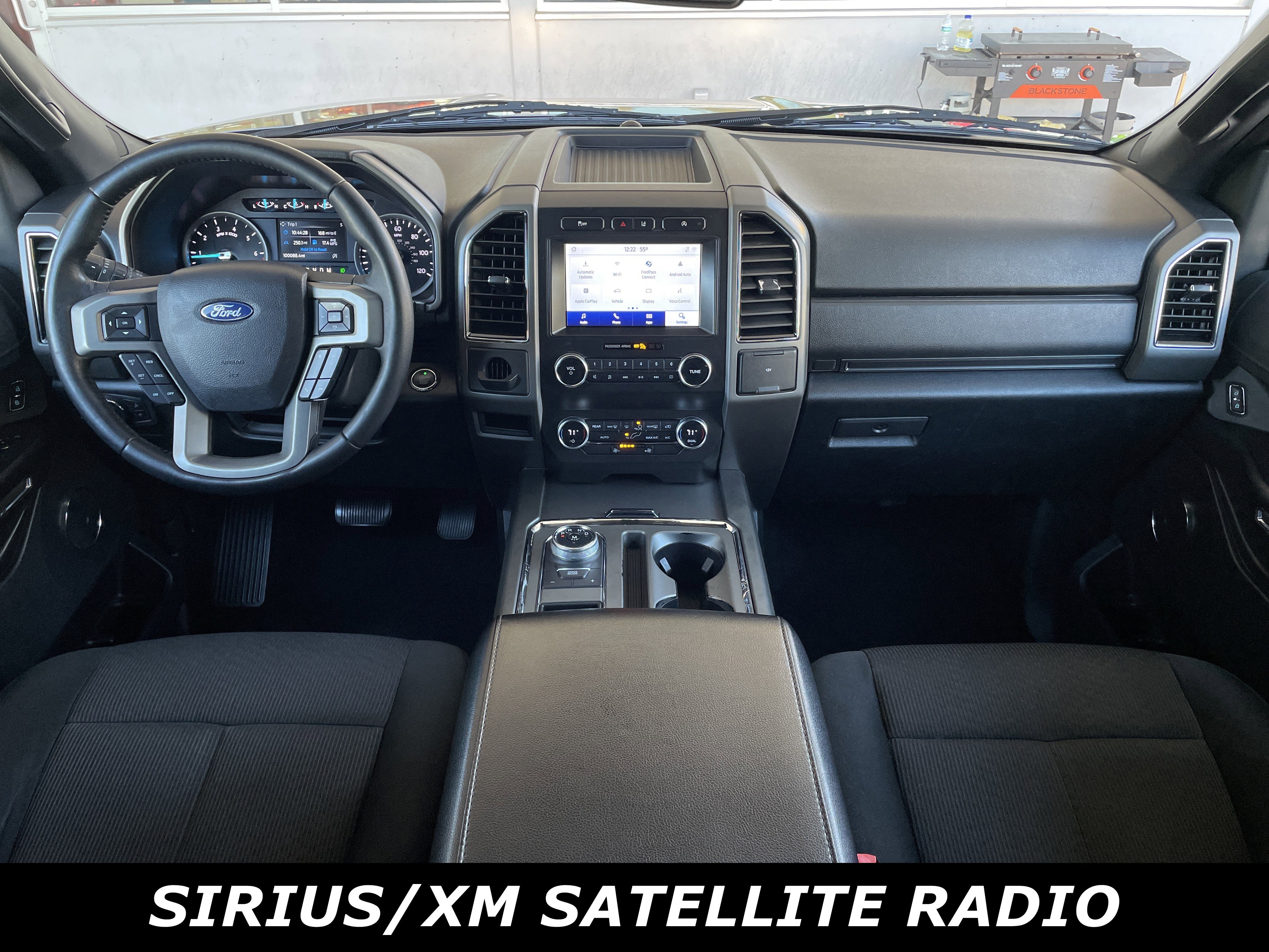 Used 2021 Ford Expedition XLT image 4