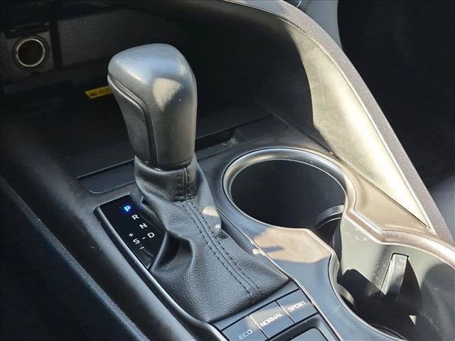 Used 2023 Toyota Camry XSE FWD image 12