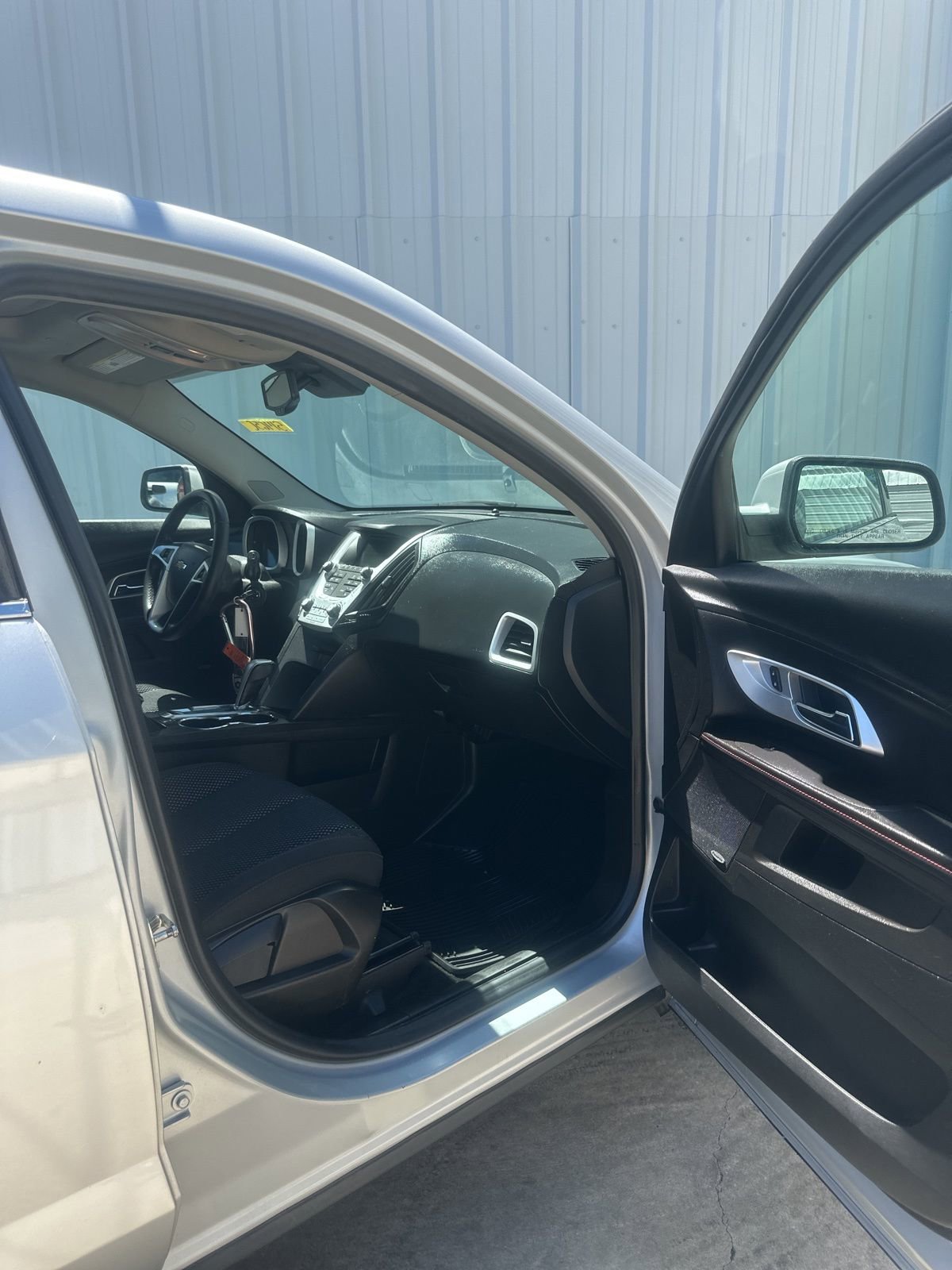 Used 2015 Chevrolet Equinox LT FWD image 16
