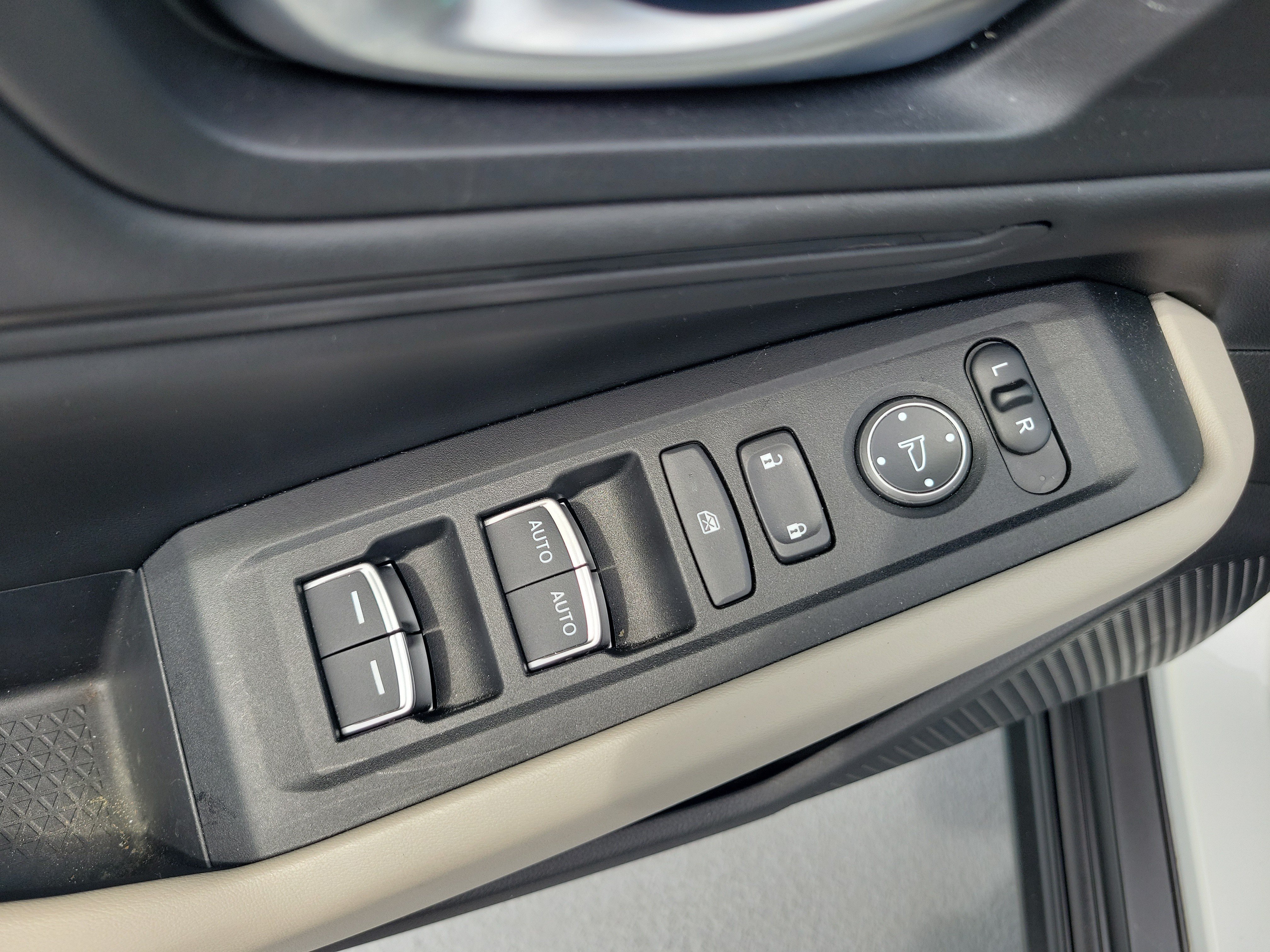 Used 2024 Honda Accord EX image 19