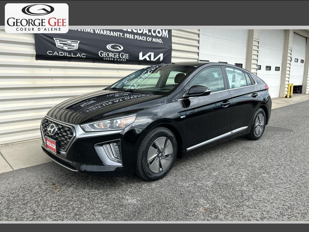 Used 2020 Hyundai Ioniq SE FWD image 1