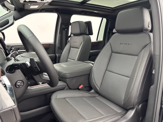 New 2026 GMC Yukon XL Denali w/ Denali Reserve Package AWD/4WD image 22