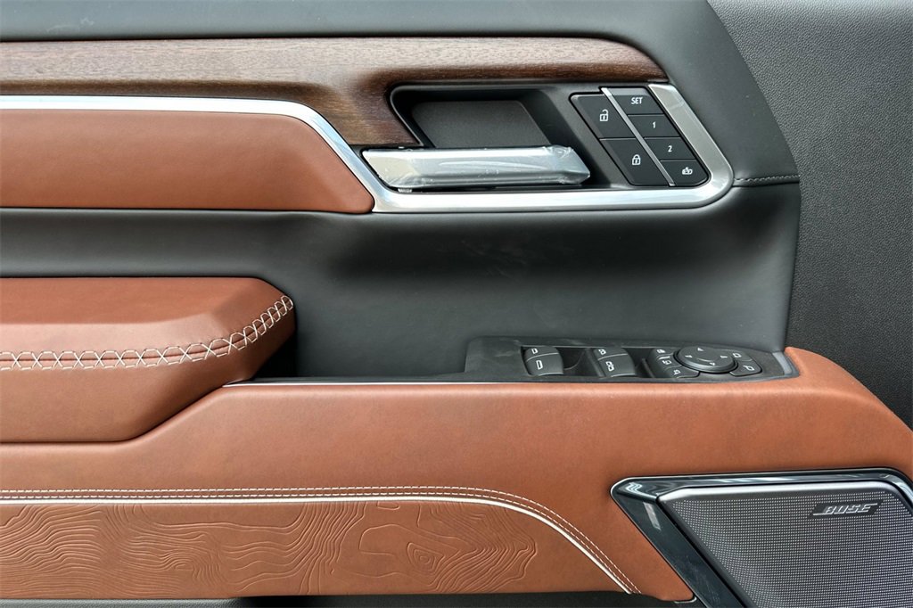 New 2025 GMC Sierra 3500 Denali Ultimate image 9