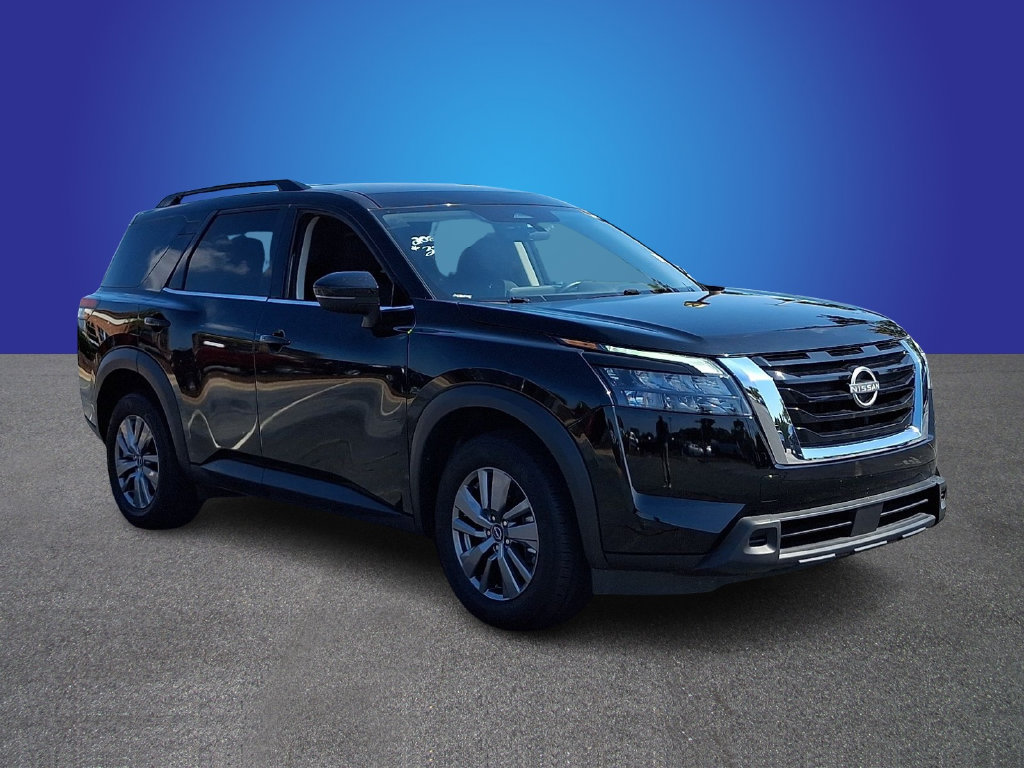Used 2025 Nissan Pathfinder SV AWD/4WD image 3