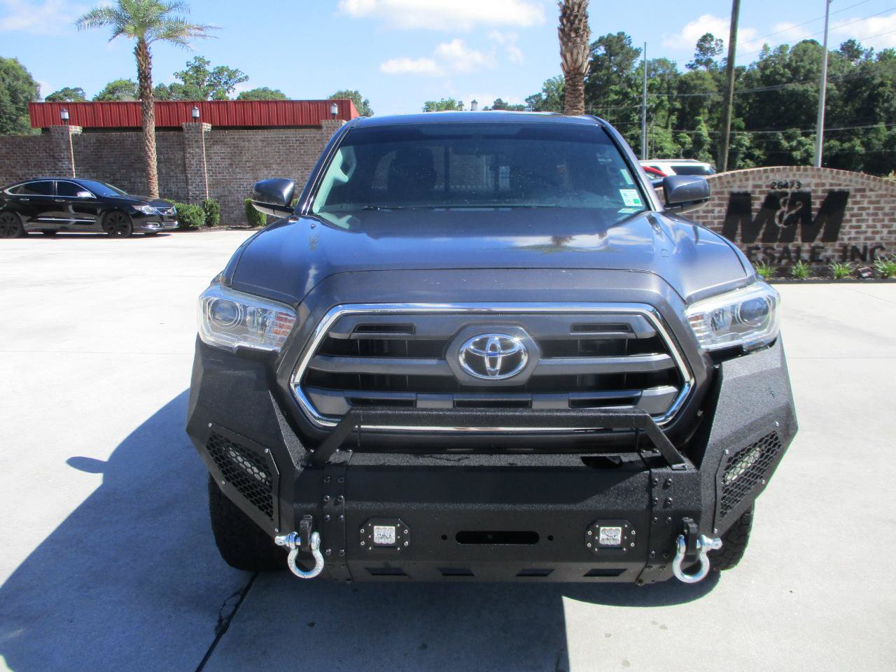 Used 2017 Toyota Tacoma SR5 AWD/4WD image 11