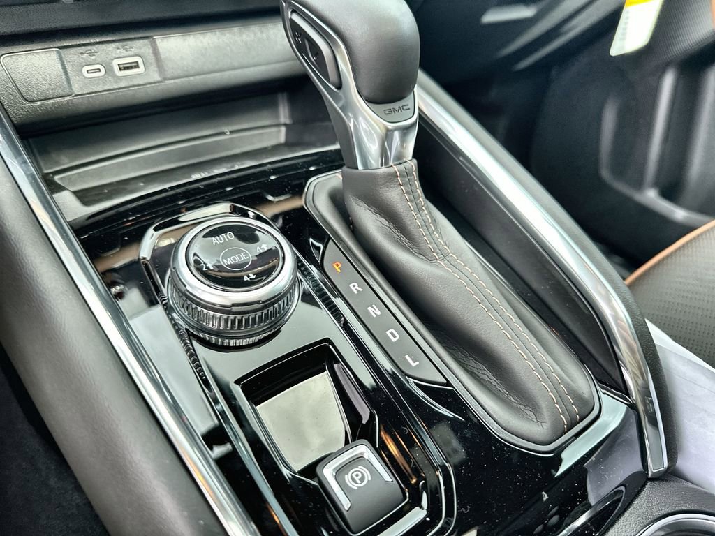 New 2026 GMC Canyon AT4 image 24