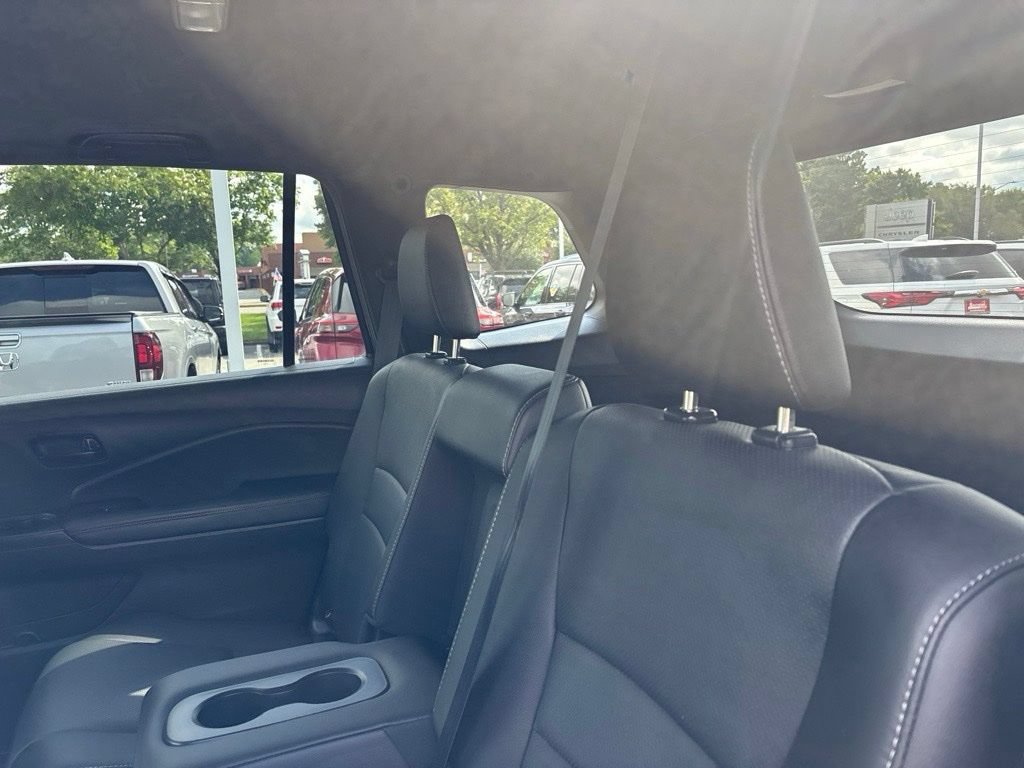 Used 2023 Honda Passport EX-L image 13