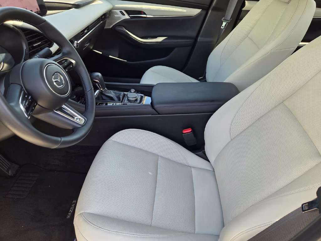 Certified 2026 MAZDA MAZDA3 2.5 Turbo Sedan w/Premium Plus AWD/4WD image 17