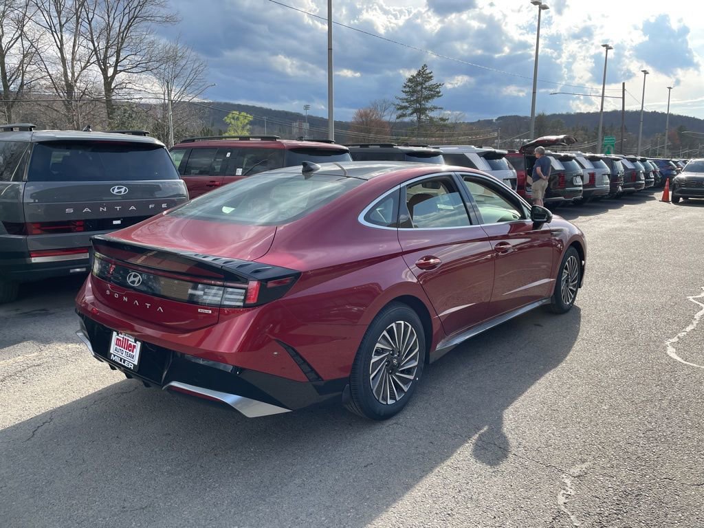New 2026 Hyundai Sonata Limited FWD image 4