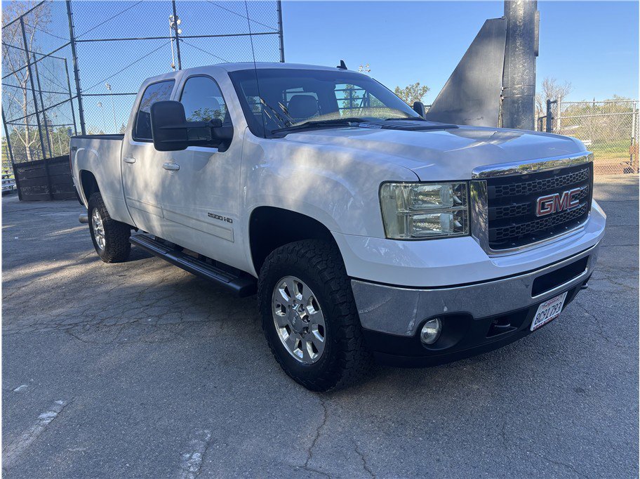 Used 2011 GMC Sierra 2500 SLT w/ SLT Convenience Package