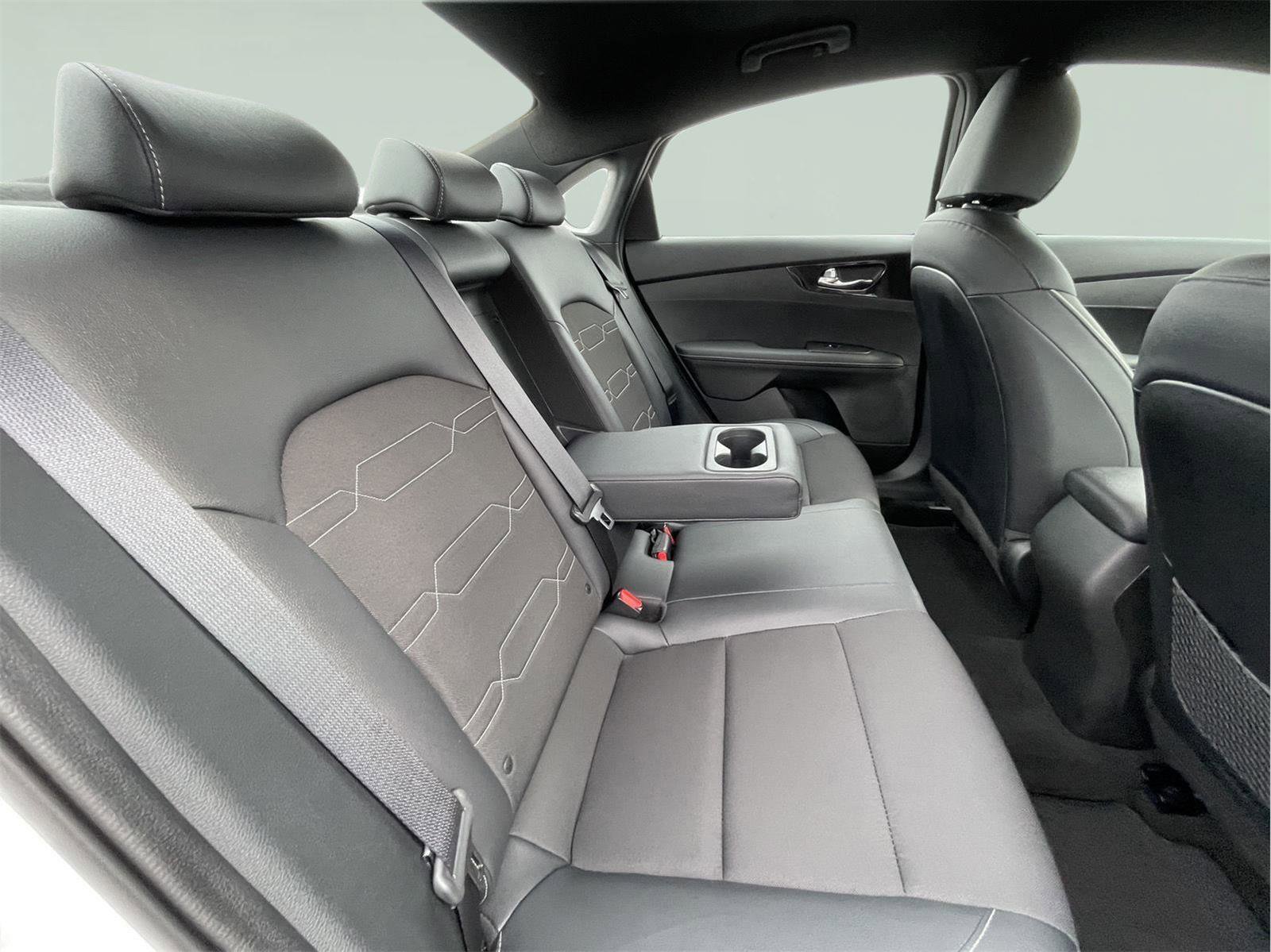 Used 2023 Kia Forte GT-Line image 18