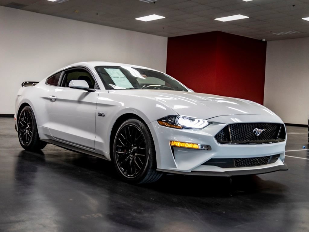 Used 2021 Ford Mustang GT Premium w/ GT Performance Package RWD image 9