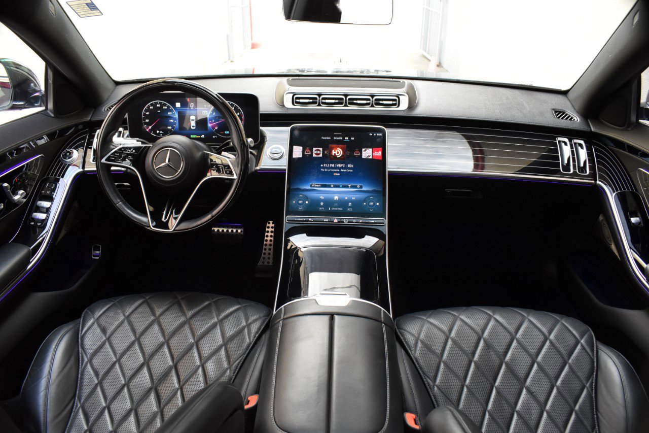 Used 2021 Mercedes-Benz S 580 4MATIC w/ AMG Line image 24