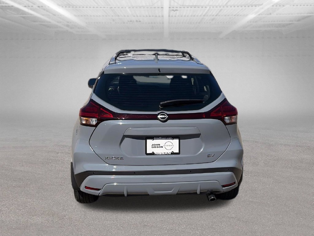 Used 2024 Nissan Kicks SV w/ Exterior Package FWD image 4