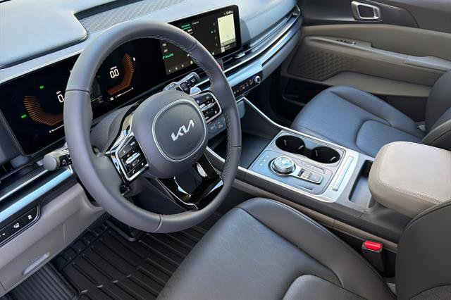 New 2026 Kia Carnival LXS FWD image 10