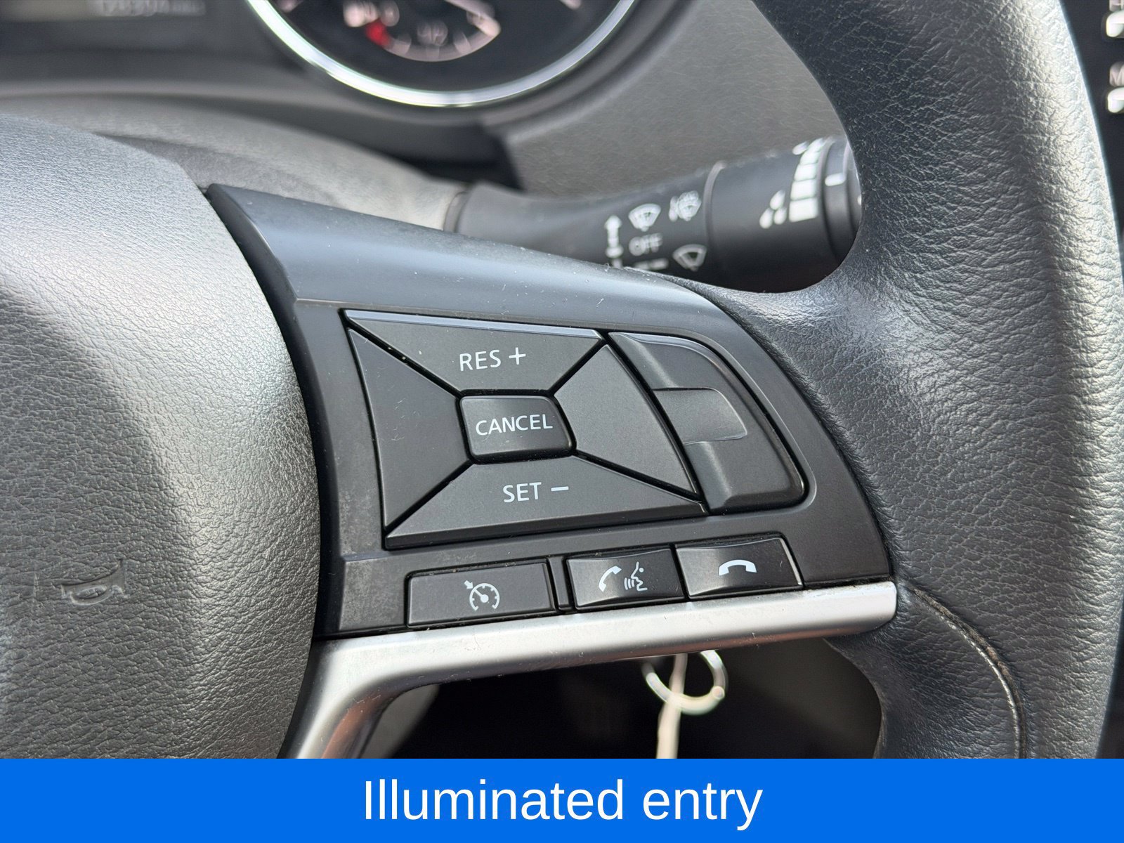 Used 2017 Nissan Rogue S AWD/4WD image 19