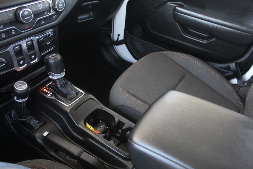 Used 2026 Jeep Wrangler Sport AWD/4WD image 21