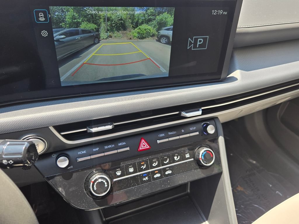Used 2025 Hyundai Sonata SE FWD image 21