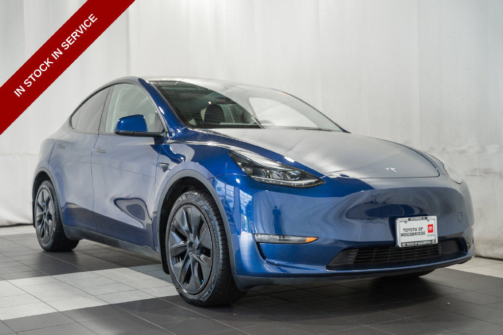 Used 2025 Tesla Model Y Long Range AWD/4WD image 1