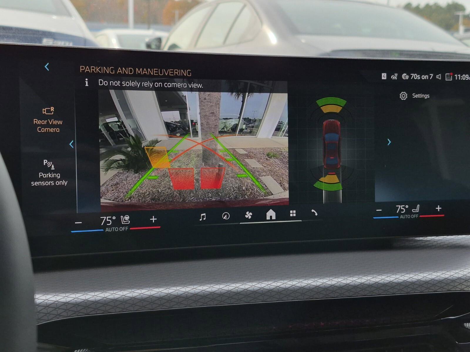 New 2026 BMW 330i xDrive Sedan w/ M Sport Package image 18