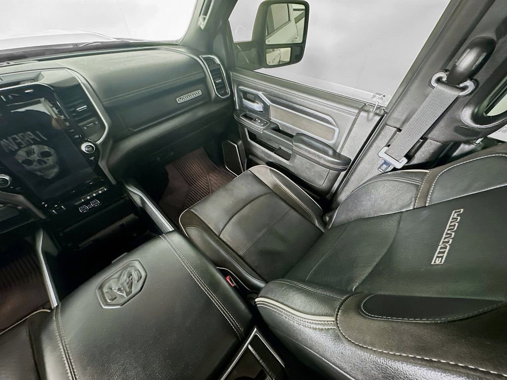 Used 2024 RAM 2500 Laramie w/ Sport Appearance Package image 11
