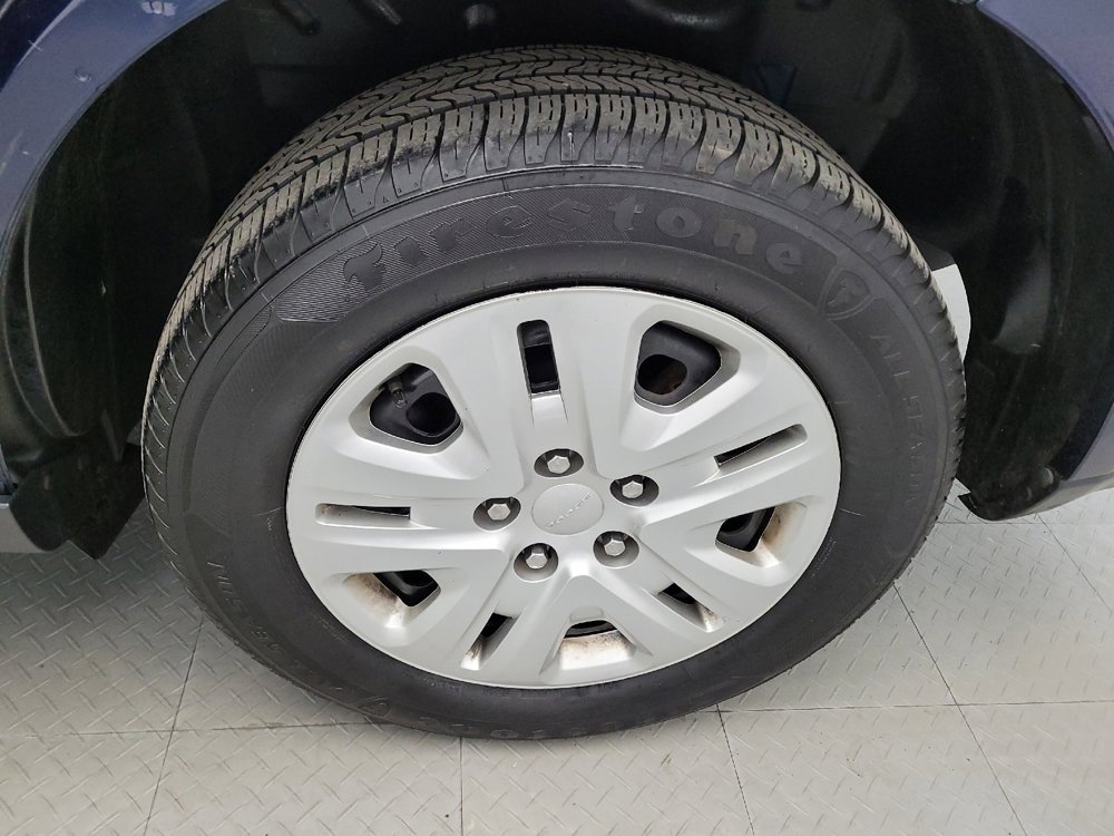 Used 2019 Dodge Journey SE image 31